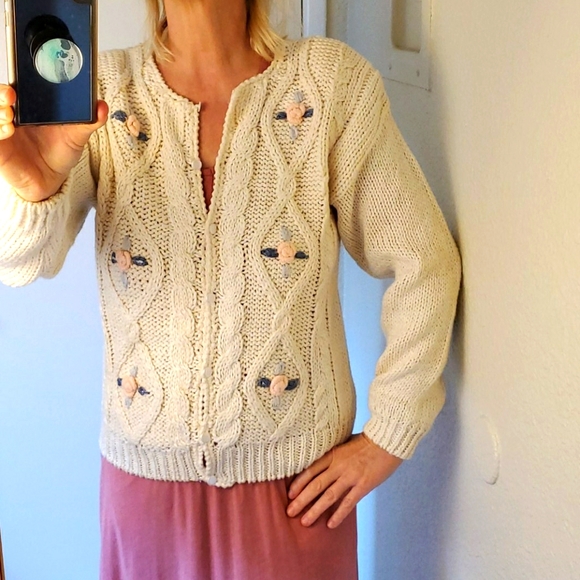 SML Sport Sweaters - Cottage Core vintage cardigan S